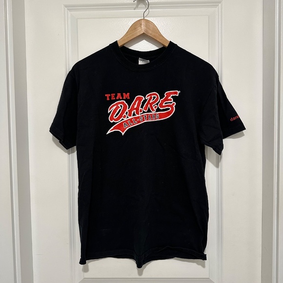 Vintage D.A.R.E All Stars Unisex Tee. Size Medium  True Black with Red and White - Picture 2 of 7